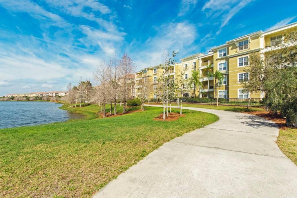 Vista Cay Standard 3 Bedroom Penthouse Orlando Exterior photo